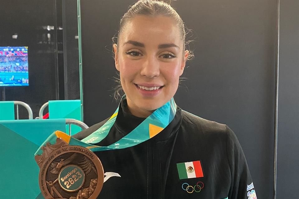 Dafne Navarro consiguió dos medallas de bronce en Santiago, sus terceros Juegos Panamericanos, y ahora está lista para la clasificación olímpica a París 2024.