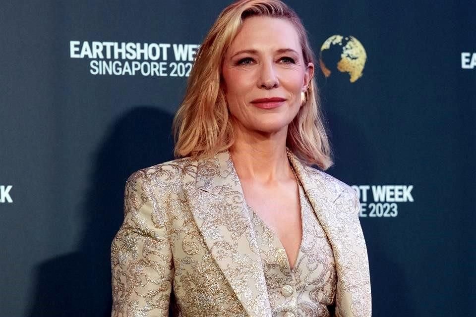 Cate Blanchett lució radiante en la ceremonia y la alfombra verde.