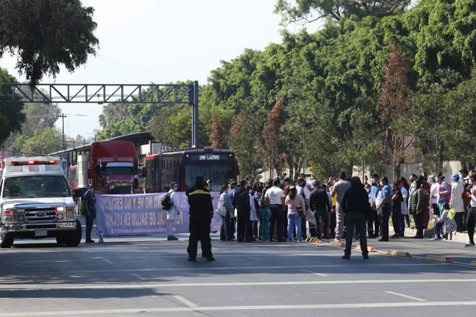 El personal planea para el próximo viernes una manifestación frente a Palacio Nacional.