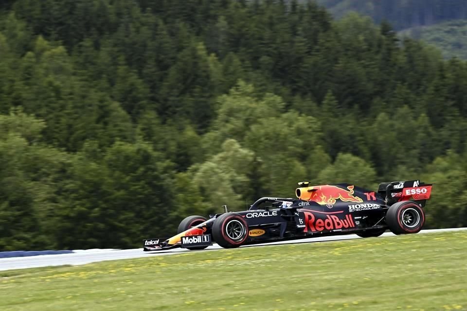 El mexicano Sergio Pérez logró ajustar el RB16B al finalizar en el cuarto sitio en práctica 3 del GP de Estiria.