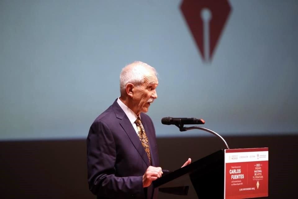 ANTONIO RUBIAL (1949). Es uno de los mayores especialistas en el País en Historia Medieval e Historia de la Nueva España. Premiado en el área de Historia, Ciencias Sociales y Filosofía.