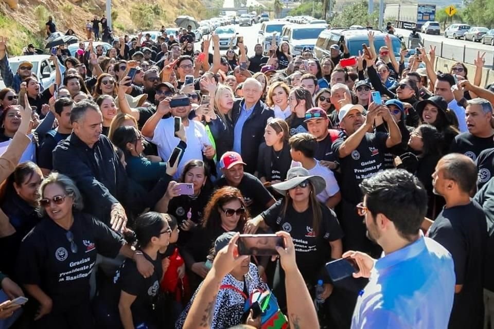 El Mandatario federal se encuentra de gira en Baja California.