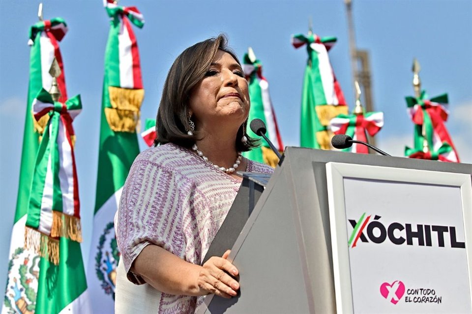 A la aspirante presidencial de Oposición, Xóchitl Gálvez, se le cayó el discurso en al menos cuatro ocasiones por fallas en el teleprompter.