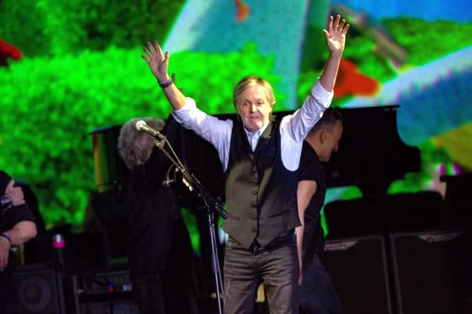 Paul McCartney llegó a la Ciudad de México y se hospedó en un hotel de Paseo de la Reforma.
