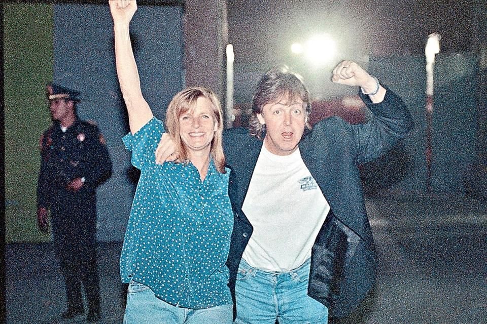 Paul McCartney en 1993, la primera vez que se presentó en México.