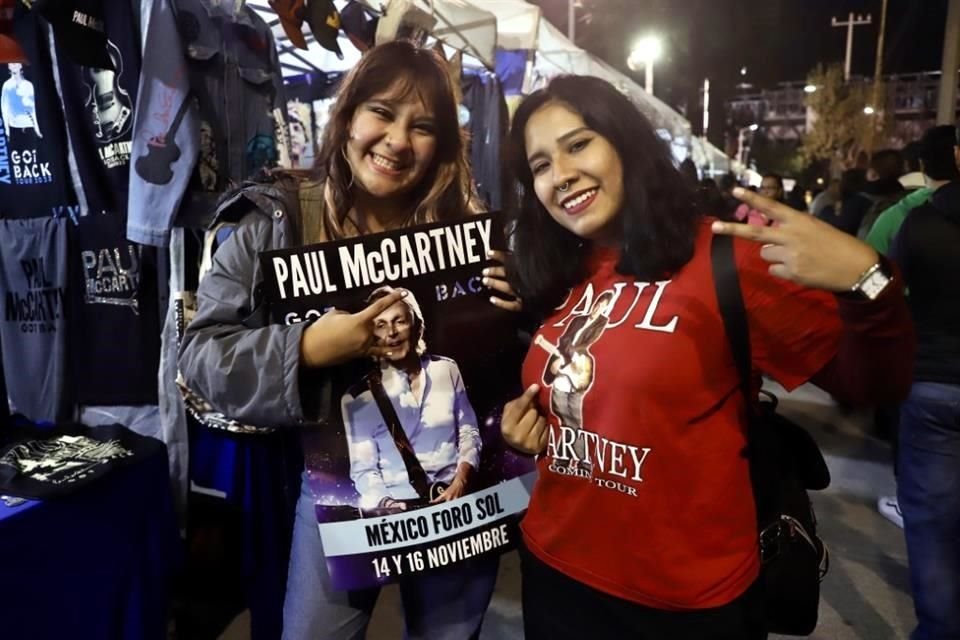 Los fans demostraron a cada paso su amor por el británico.