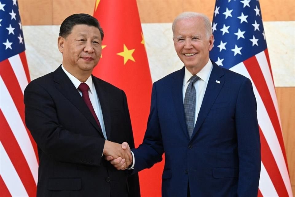 El Presidente de Estados Unidos, Joe Biden, y su homólogo chino, Xi Jinping, durante una reunión en Bali, el 14 de noviembre del 2022.