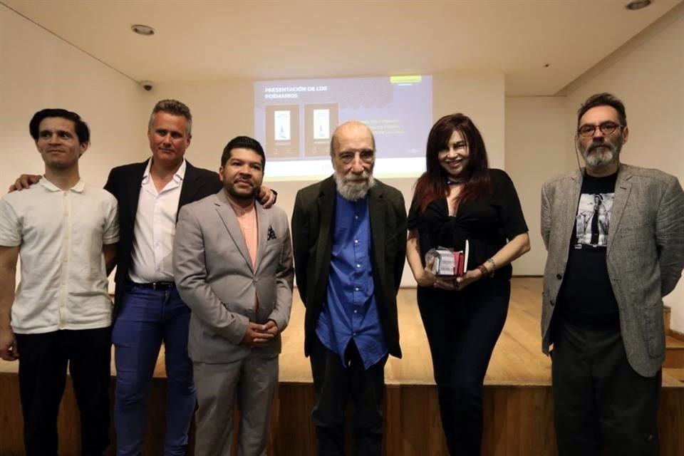 Raúl Zurita convivió con los poetas y sus editores.