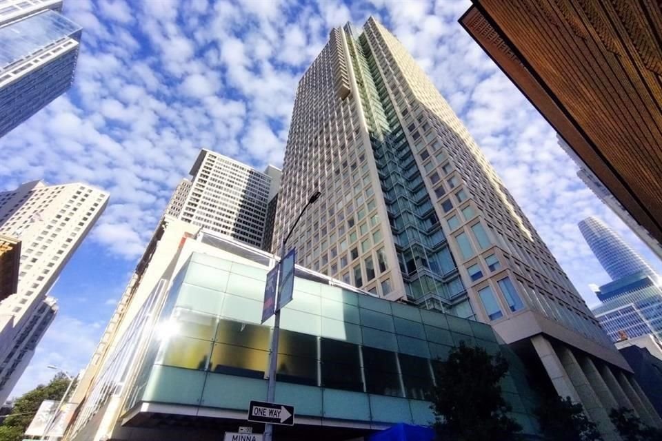 La sede del encuentro entre el Presidente de México y su homólogo de China es el hotel St. Regis de San Francisco.