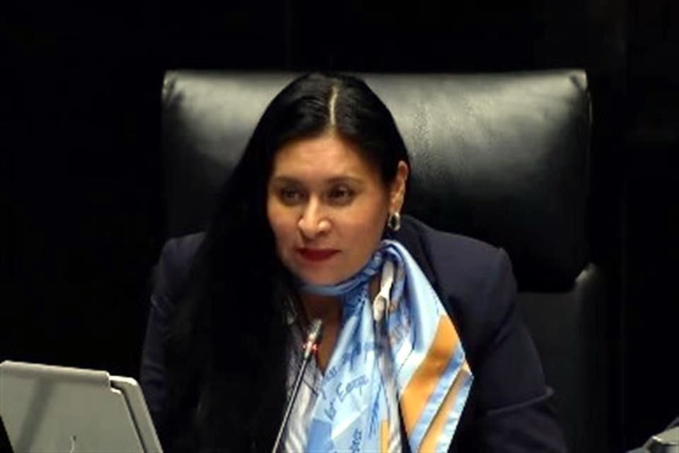 La Presidenta del Senado, la morenista Ana Lilia Rivera.