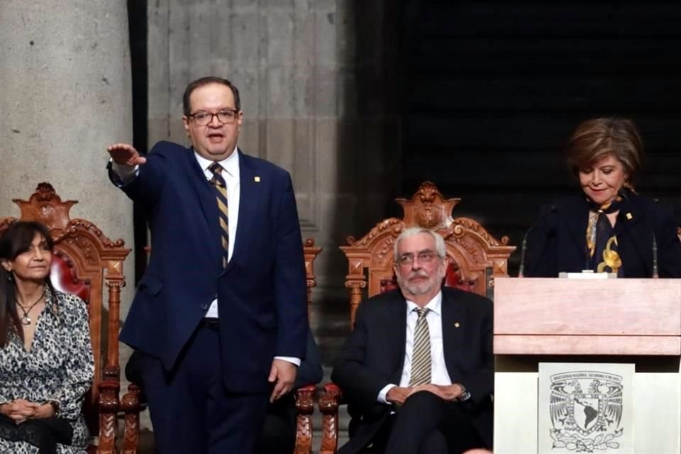 Leonardo Lomelí rindió protesta para el periodo 2023-2027.