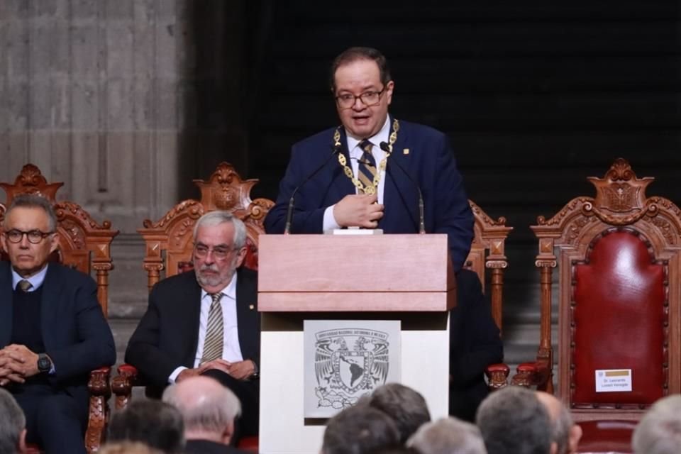 En su discurso, el nuevo Rector destacó el papel de la UNAM en el desarrollo del País.