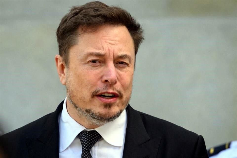 'Los resultados iniciales muestran una prometedora detección de picos neuronales', añadió Musk.