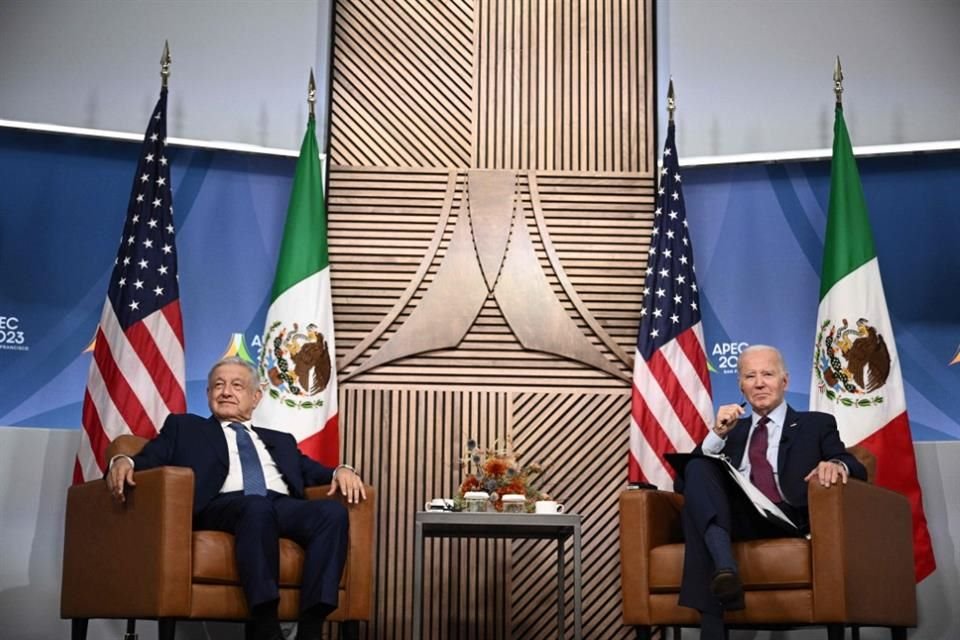 AMLO expresó su compromiso para frenar el tráfico de drogas de México a Estados Unidos.