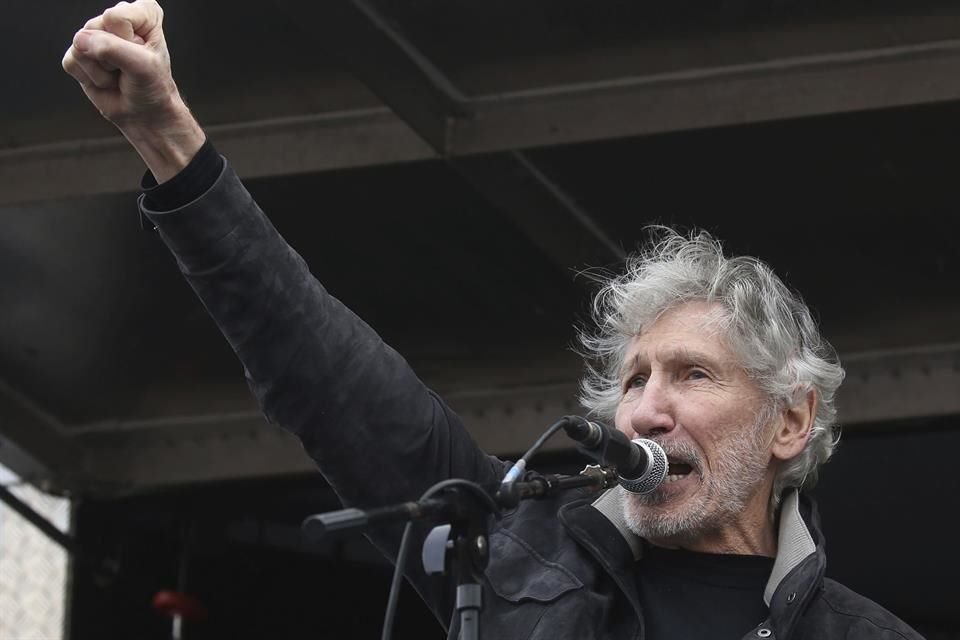 Roger Waters también argumentó en una entrevista que existe todo un boicot en su contra con malas intenciones, pero aún así seguirá con sus shows.