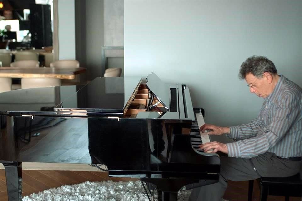 El piano del compositor neoyorquino Philip Glass se suma a la música ritual wixárika.