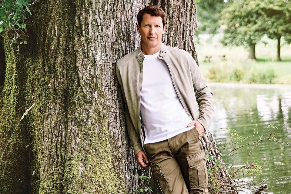 El intérprete James Blunt fue formado en el ejército y sirvió en una guerra, lo que lo llevó a valorar cada aspecto de su vida artística.