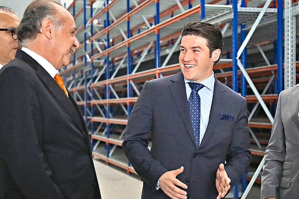 El Secretario de Gobierno de Nuevo León, Javier Navarro, y el Mandatario Samuel García.