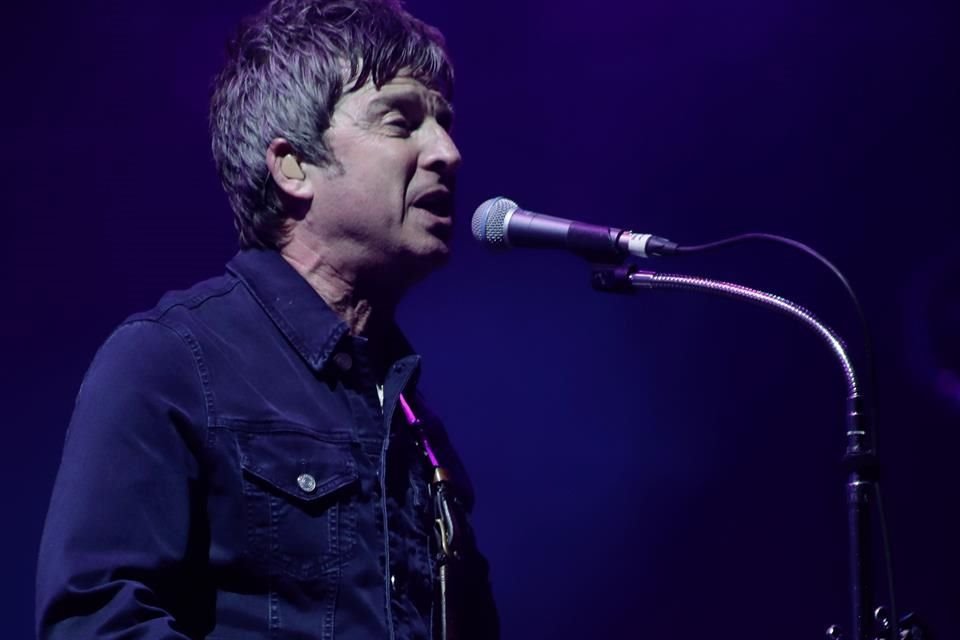 Noel Gallagher tocó sus nuevas canciones en el C. Capital.