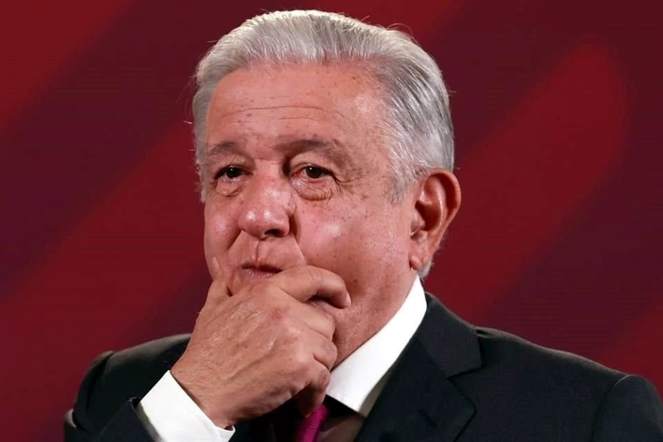 López Obrador en conferencia.