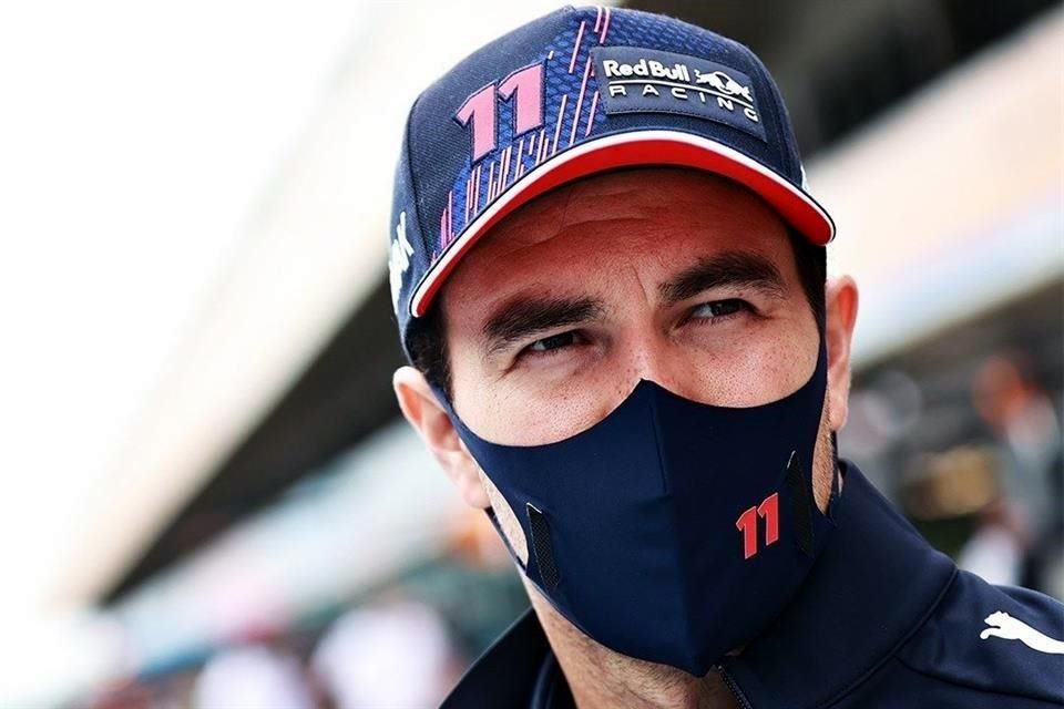 Pese a las satisfacciones, a Checo Pérez aún le falta afinar detalles, afirma el padre de Max Verstappen, Jos.