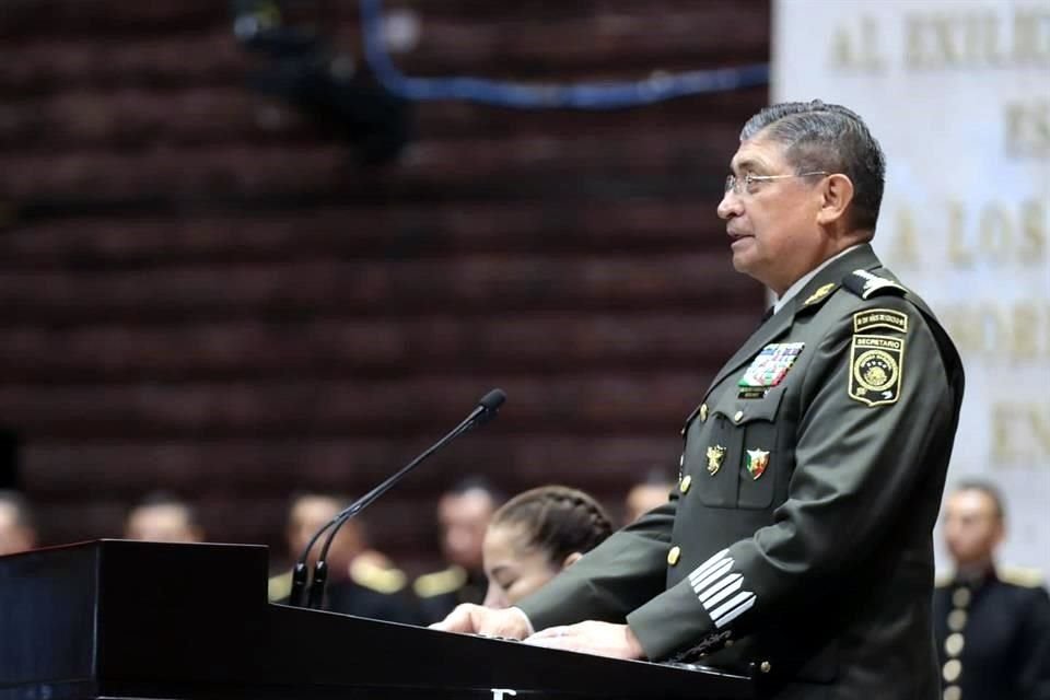 Sesión solemne en la Cámara de Diputados para conmemorar los 200 años del Colegio Militar.