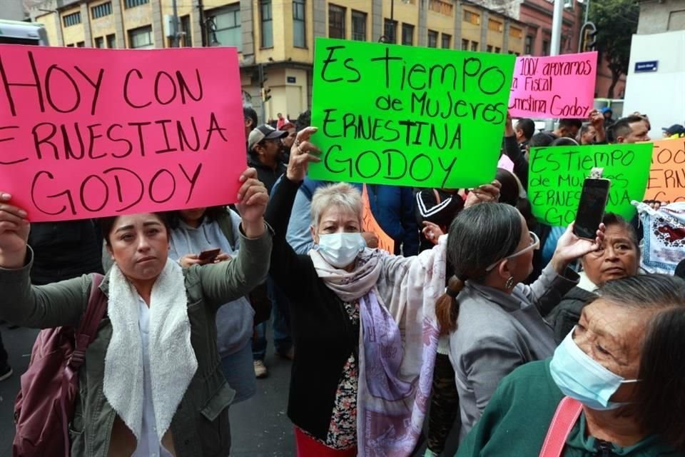 La ratificación de la Fiscal General de Justicia, Ernestina Godoy, fue pospuesta.