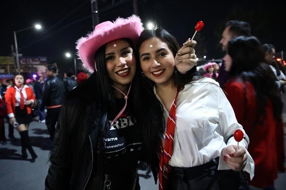 El ambiente sera en su mayoría juvenil y vestido con el icónico uniforme de la agrupación.