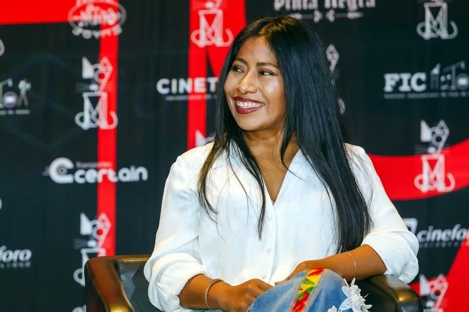 Yalitza Aparicio se dijo satisfecha por el camino que ha recorrido en el mundo del cine.