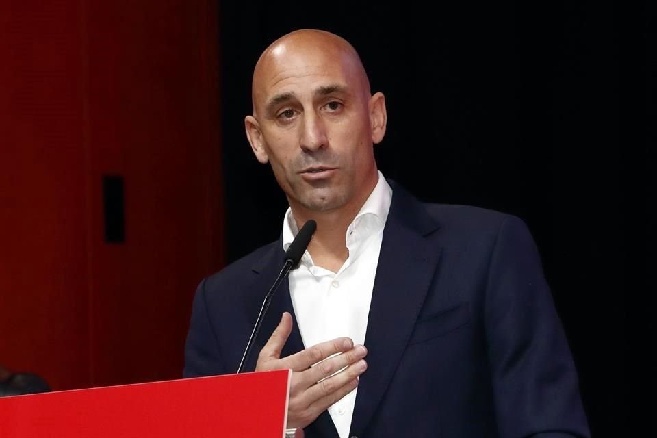 Rubiales fue castigado con tres años sin poder ejercer un cargo relacionado al futbol.