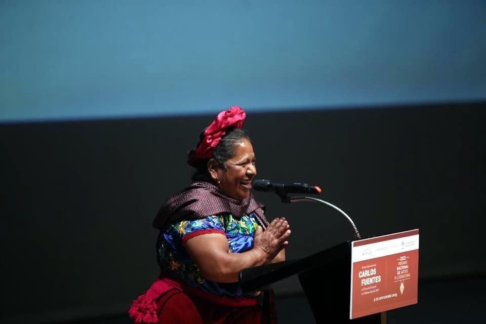 El Premio Nacional de Artes y Literatura 2022, en la categoría de Artes y Tradiciones Populares, le fue entregado a la maestra cocinera en una ceremonia en Bellas Artes el pasado 9 de noviembre.