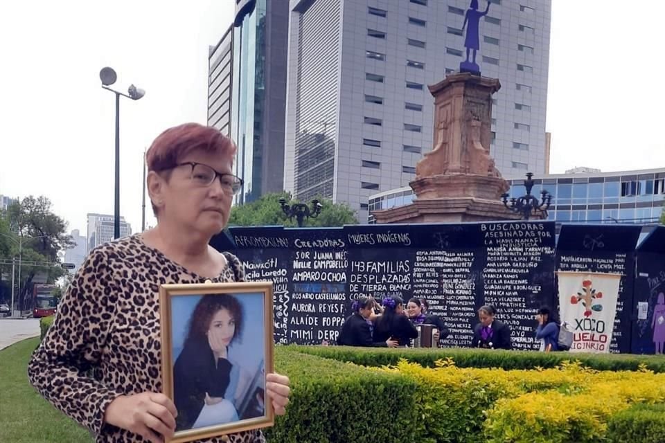 Rosa María Salazar marchará hoy por primera vez en las acciones de un 25N, para exigir justicia para su hija, Katia Ramírez, quien fue víctima de feminicidio en junio.