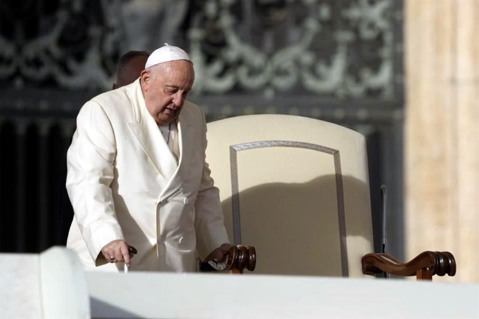 El Papa Francisco canceló audiencia debido a cuadro gripal.