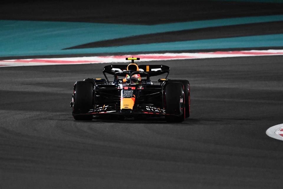 Checo Pérez vino de más a menos durante la calificación, pero se borró su último registro en la Q3 por salirse de la pista y se quedó fuera del Top 5 para la parrilla del Gran Premio de Abu Dhabi.