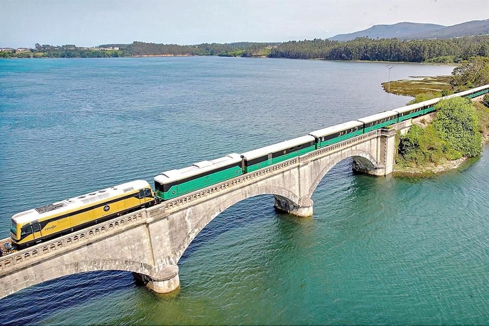 El Tren Costa Verde Express marida paisajes naturales con la cultura y los exquisitos sabores del País Vasco, Cantabria, Asturias y Galicia.