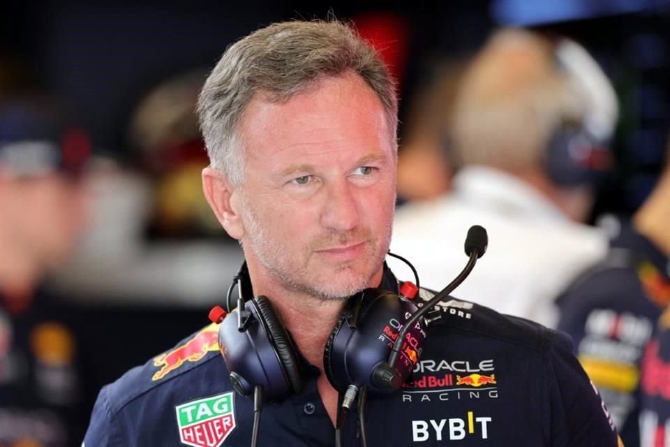 Christian Horner también se manifestó en contra de la sanción y felicitó a Checo Pérez por su carrera en Abu Dhabi.