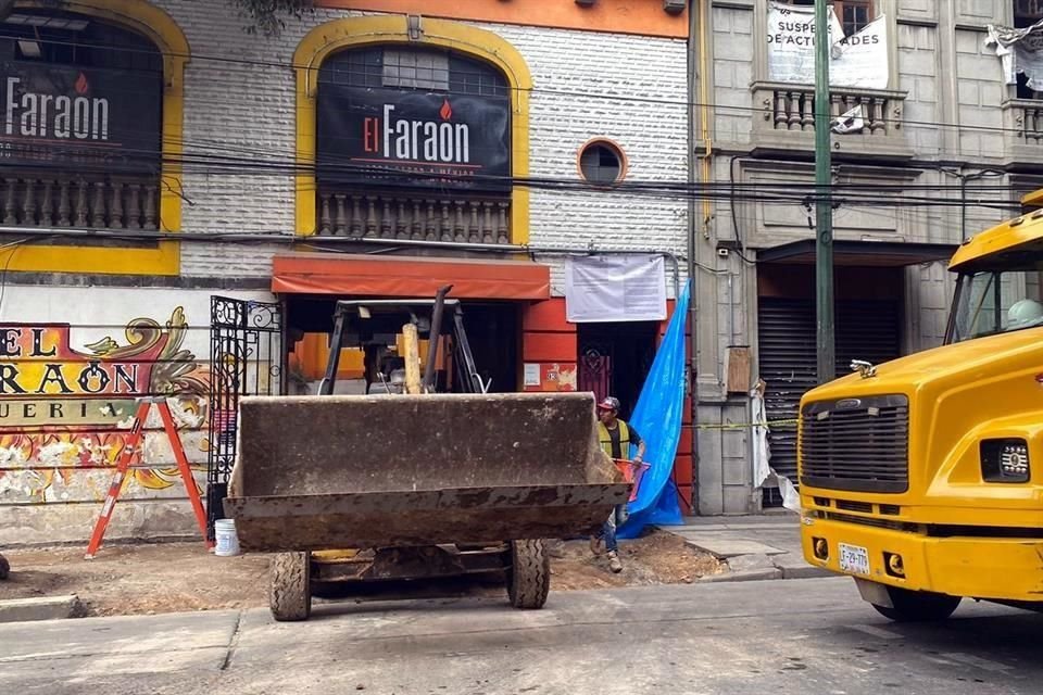 Trabajadores de la Alcaldía Cuauhtémoc, prevén una visita de verificación al sitio el lunes.