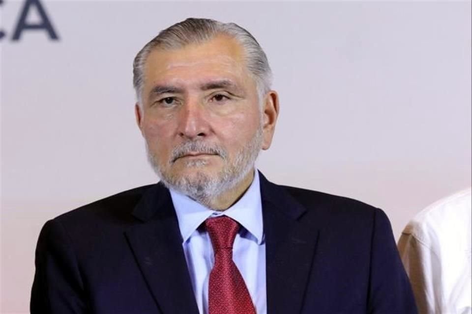Adán Augusto López apareció con mensaje en X en el que dijo que no ha sido requerido por autoridades y que al gobernar Tabasco bajó delitos.