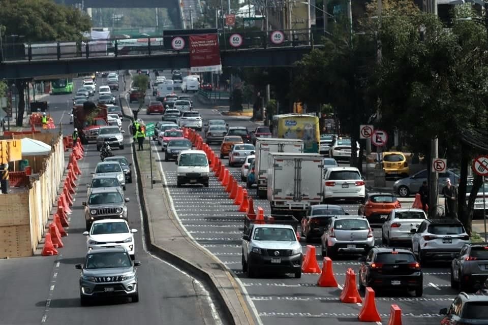 En Constituyentes se habilitó un carril reversible para evitar el embudo vial.