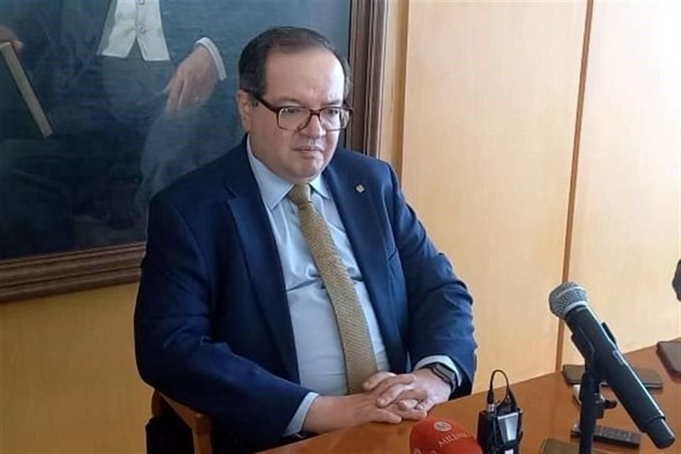 Leonardo Lomelí en su primer rueda con medios tras tomar protesta como Rector de la UNAM.