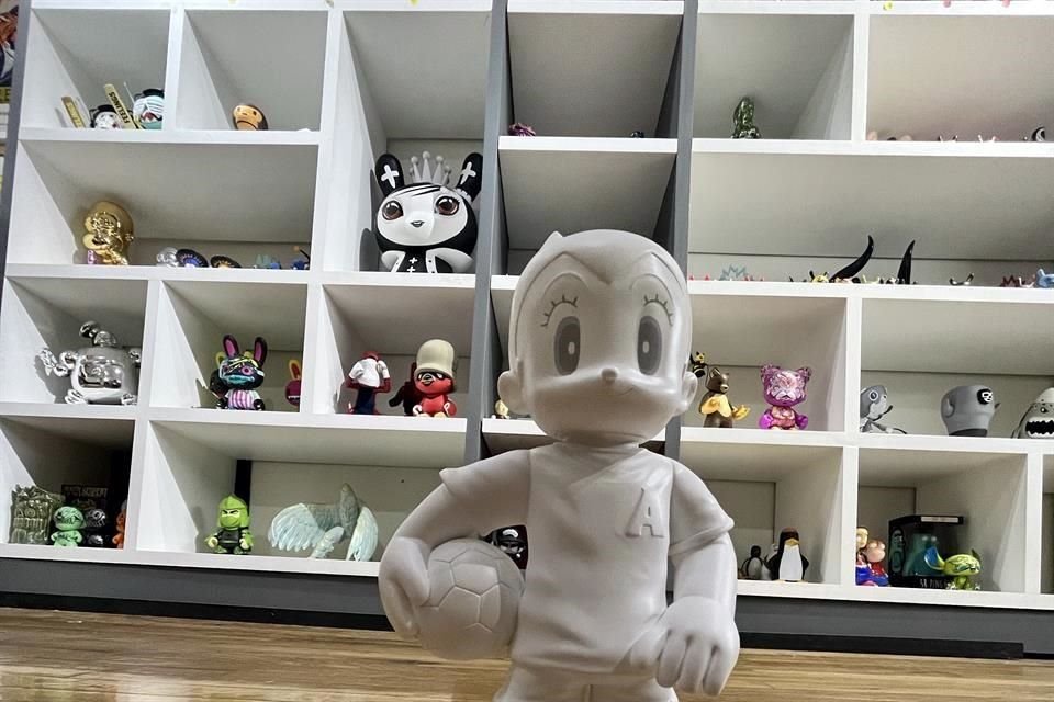 Una rama del 'art toy' es el 'custom', piezas en blanco para intervenirlas a gusto del artista.