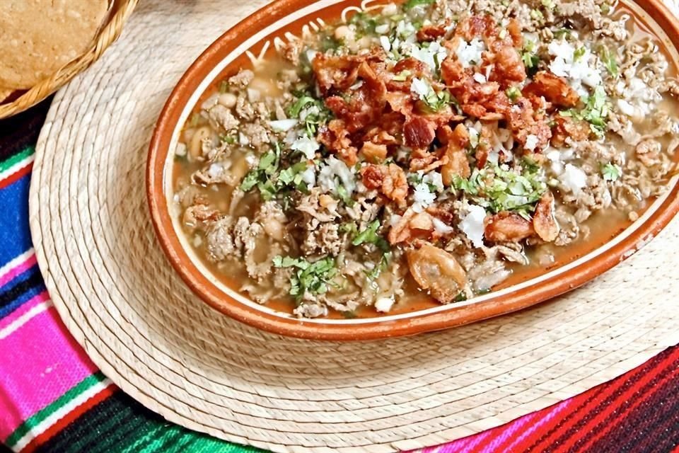 El libro 'Guadalajara, la Ciudad de la Carne en su Jugo' será presentado en la FIL.