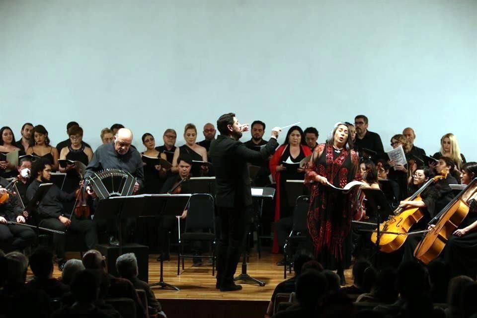 Bajo la dirección de Christian Gohmer, como batuta huésped, la OCBA arrancó los aplausos del público reunido en la Sala Manuel M. Ponce de Bellas Artes.