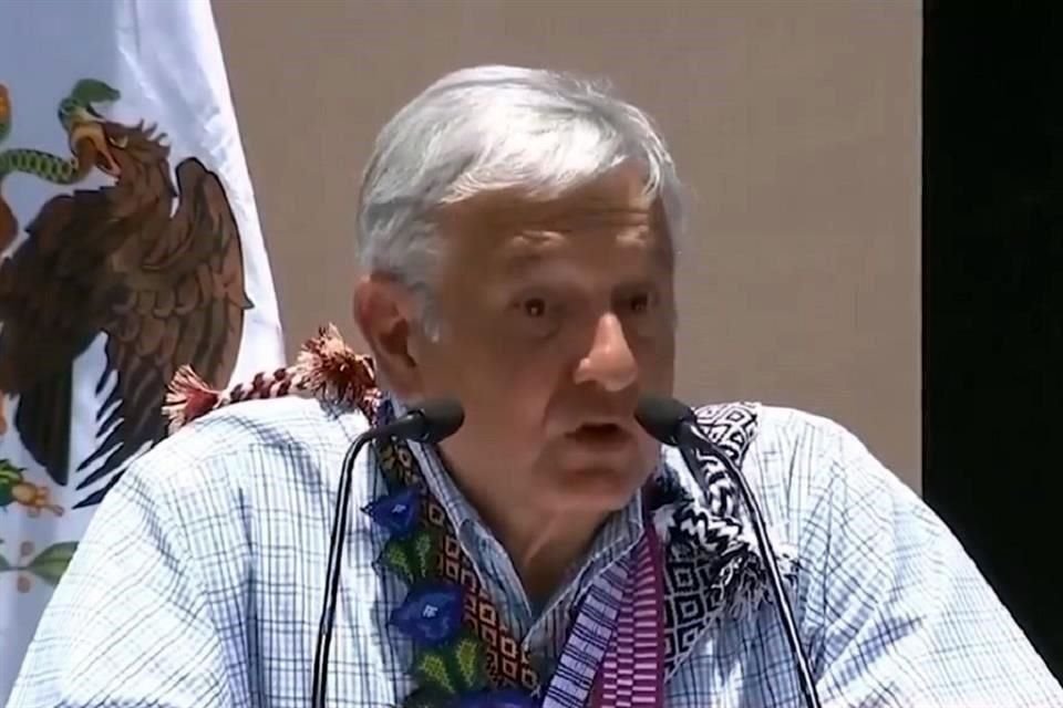 El Presidente López Obrador supervisó este sábado 2 de diciembre las carreteras Puerto Vallarta-Las Varas y Las Varas-Compostela, en Nayarit.