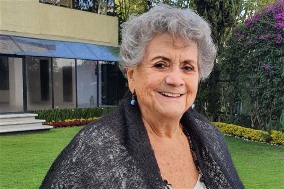 Queta Lavat, actriz de la época del Cine de Oro mexicano, murió a los 94 años, informó su familia.