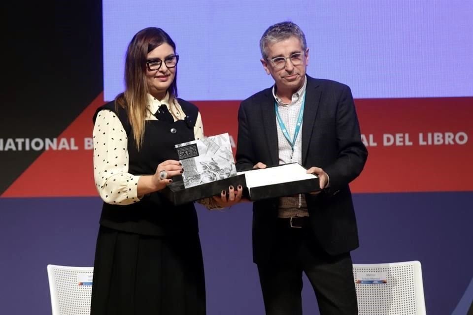 Martí Grau, a su vez, correspondió el regalo de la Unión Europea con una edición conmemorativa de 'Don Quijote de la Mancha', de Miguel de Cervantes.