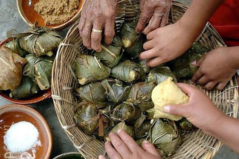 COCINA TRADICIONAL: Declarada patrimonio en 2010, es un modelo cultural completo que comprende actividades agrarias, prácticas rituales, conocimientos prácticos antiguos y costumbres comunitarias.