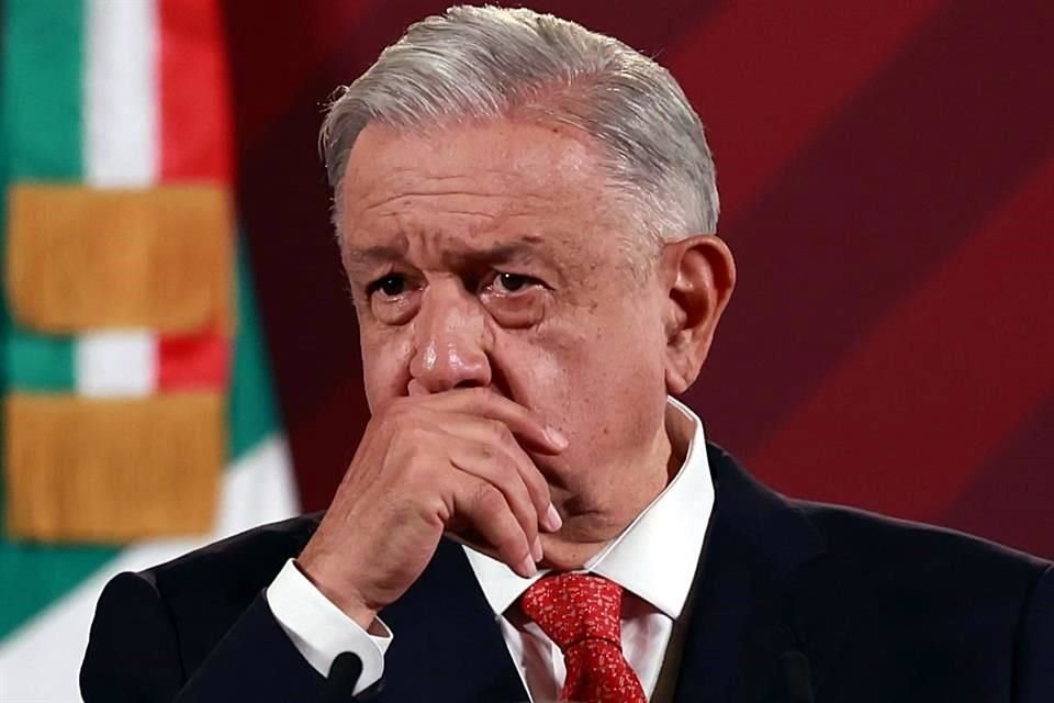 AMLO en conferencia mañanera en Palacio Nacional.