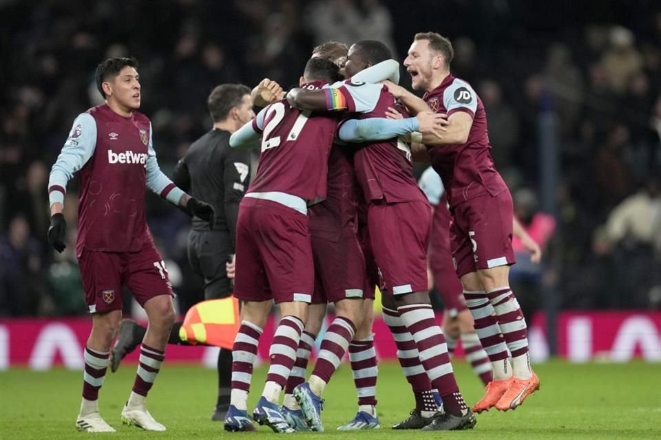 West Ham le ganó al vecino Tottenham.