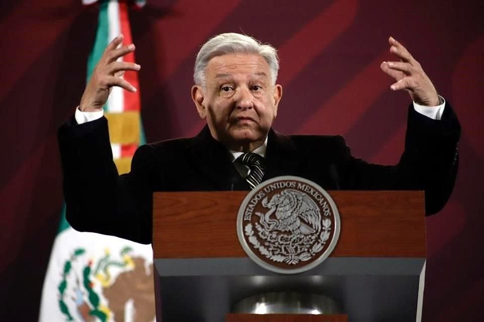 El Presidente Andrés Manuel López Obrador en conferencia en Palacio Nacional.